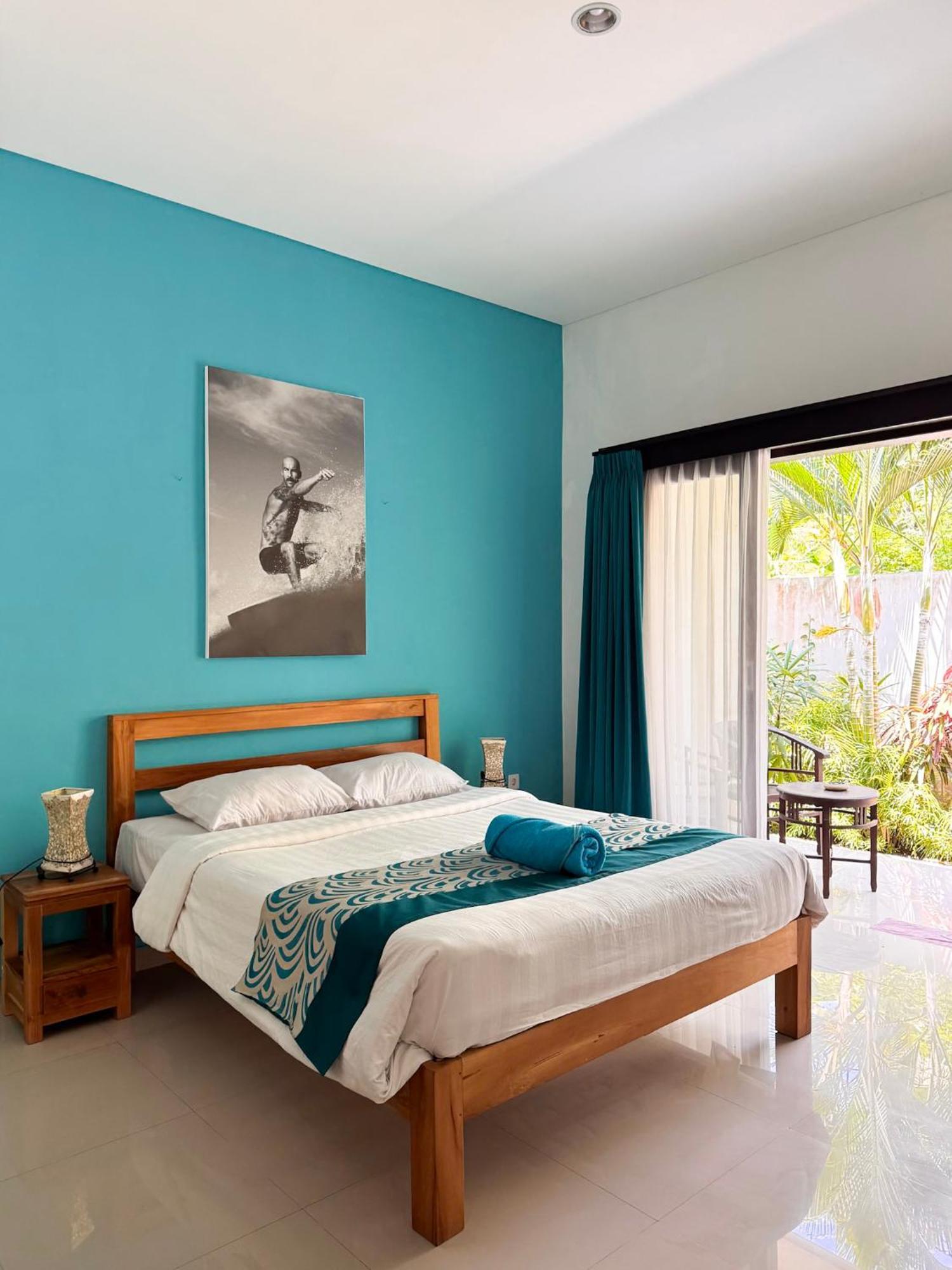 Urban Jungle Beach House Canggu  Exterior photo